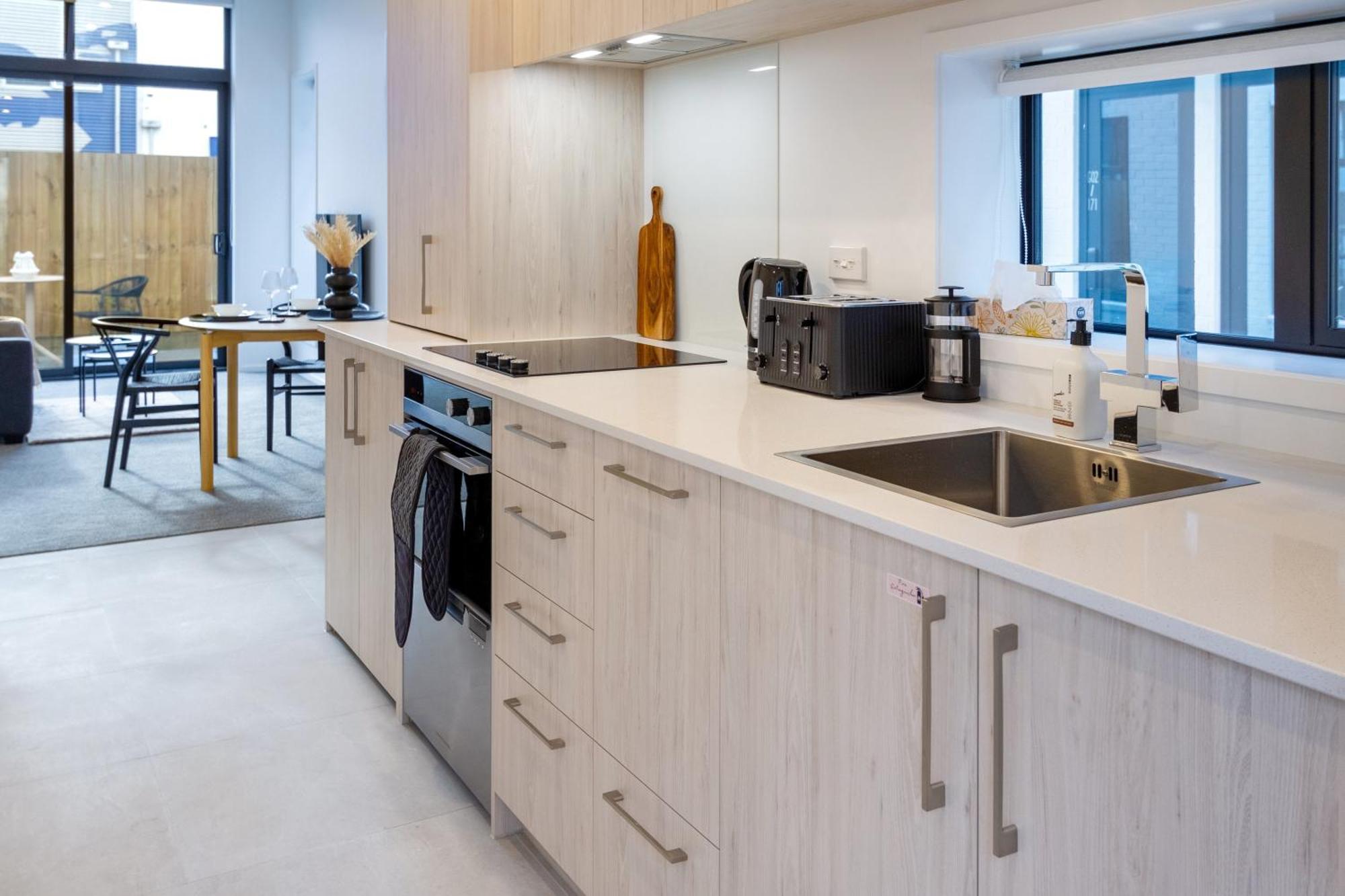 Single Level Studio, Cbd Escape: King Bed Christchurch Exteriör bild
